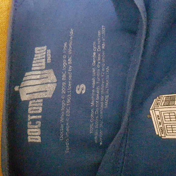 EUC Doctor Who "Keep Calm Don't Blink" T-shirt, S - Picture 3 of 4